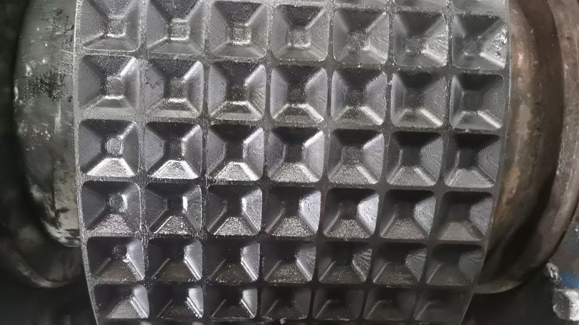 ролики и формы для шарообразователей высокого и низкого давления по индивидуальному заказу